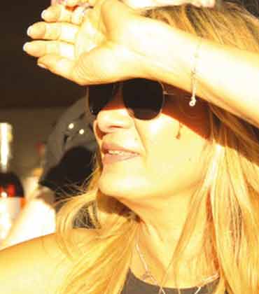 Pam Malcontento Pam Malcontento