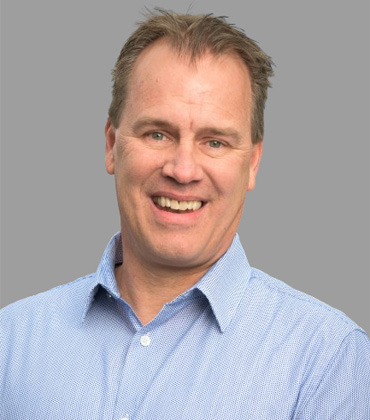 Rich Fowles, Scratch and Peck Feeds | Food Business Review | Top Organic Food Companies